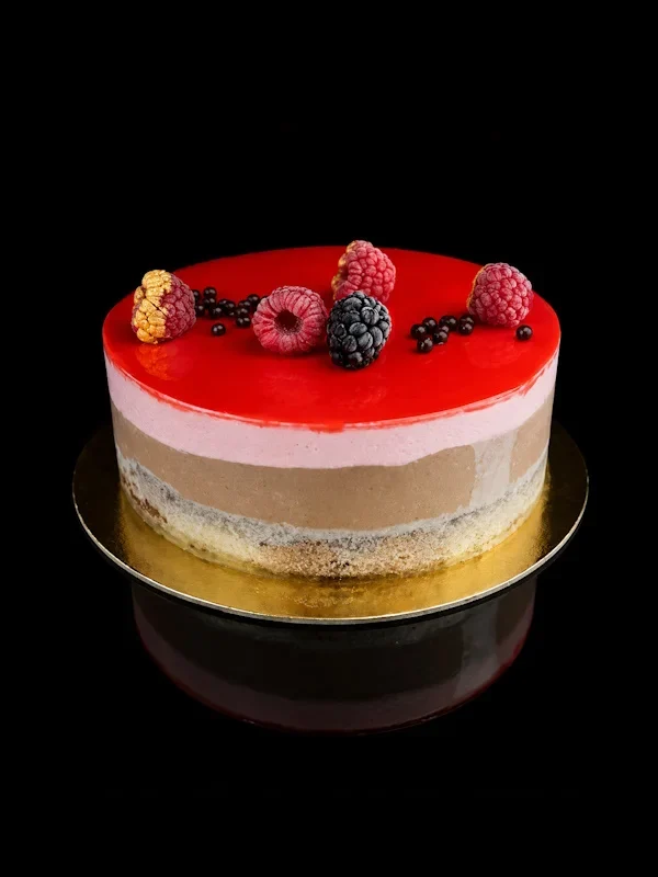 Gâteau mousse choco framboise sans gluten par L'Artisan Délices